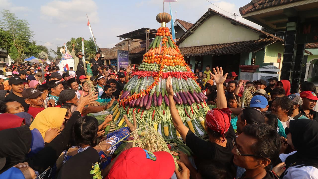 Tradisi Open Punden Dorong Wisata Umbul Jumprit Populer | syracusebroadband.org Tradisi Open Punden Dorong Wisata Umbul Jumprit Populer | Hiburan