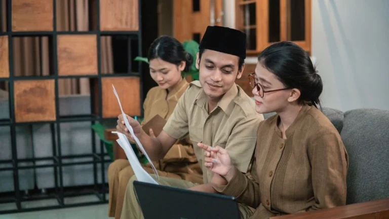 Guru Keluhkan Tunjangan Profesi Triwulan 1–2 Tahun 2025 Tertunda | Nasional