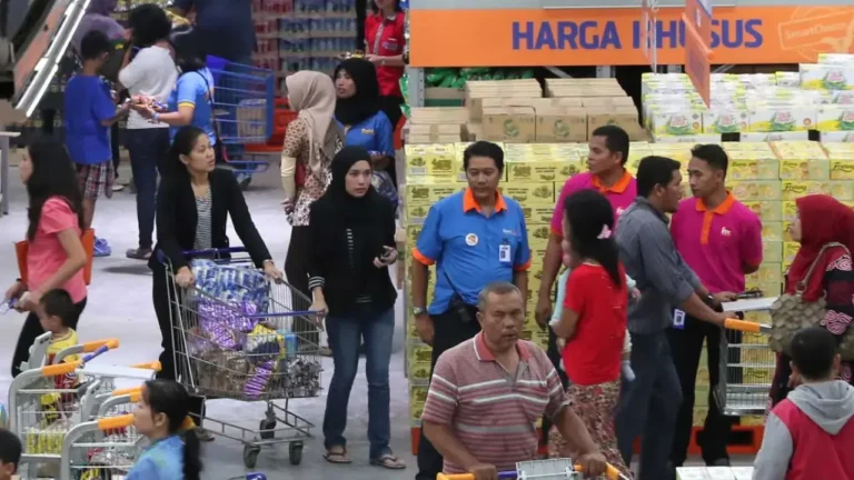 Indonesia Buka 2.400 Toko Ritel Baru di Filipina: Dampak dan Potensi | Internasional