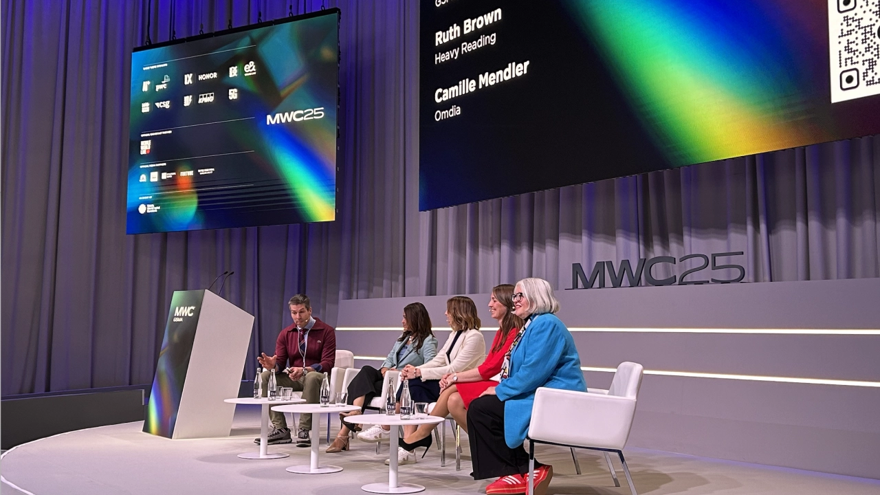 ZTE Tunjukkan Kekuatan AI‑Cloud di MWC 2025 | syracusebroadband.org zte