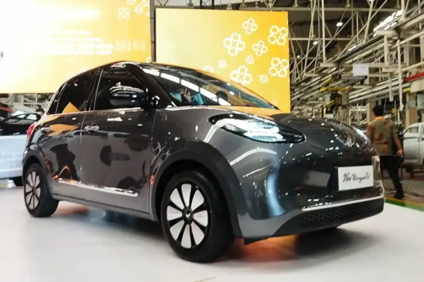 Wuling Motors Rayakan 8 Tahun, Luncurkan Kendaraan Listrik Wuling | Otomotif