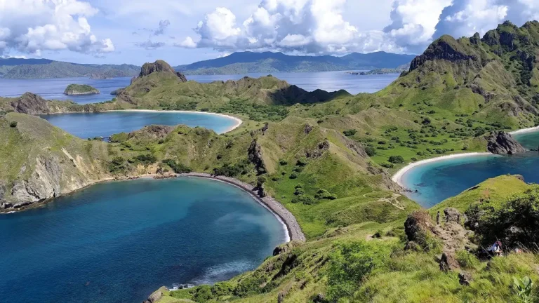 Menhut Raja Juli Respon Isu Pembangunan Vila di Pulau Padar | Nasional