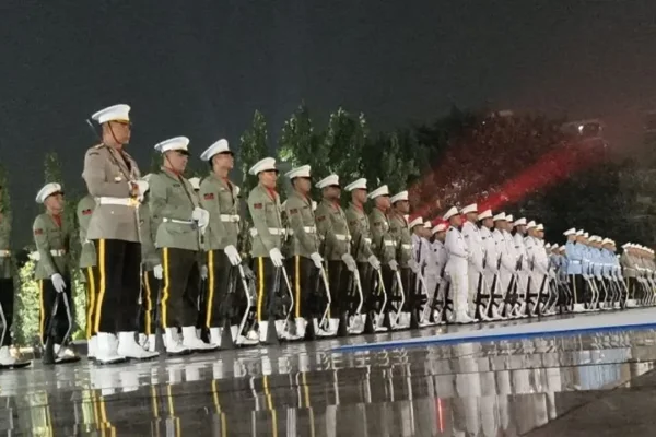Perbedaan Gaya Tradisi Renungan Suci Prabowo dan Jokowi | Nasional