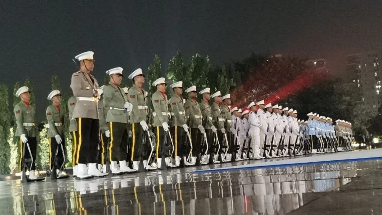 Perbedaan Gaya Tradisi Renungan Suci Prabowo dan Jokowi | Nasional