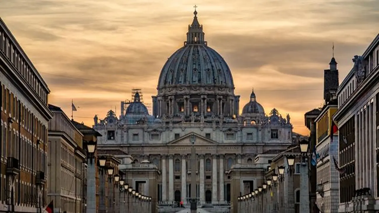Menelusuri Keindahan Arsitektur Vatikan yang Megah di Italia | Nasional