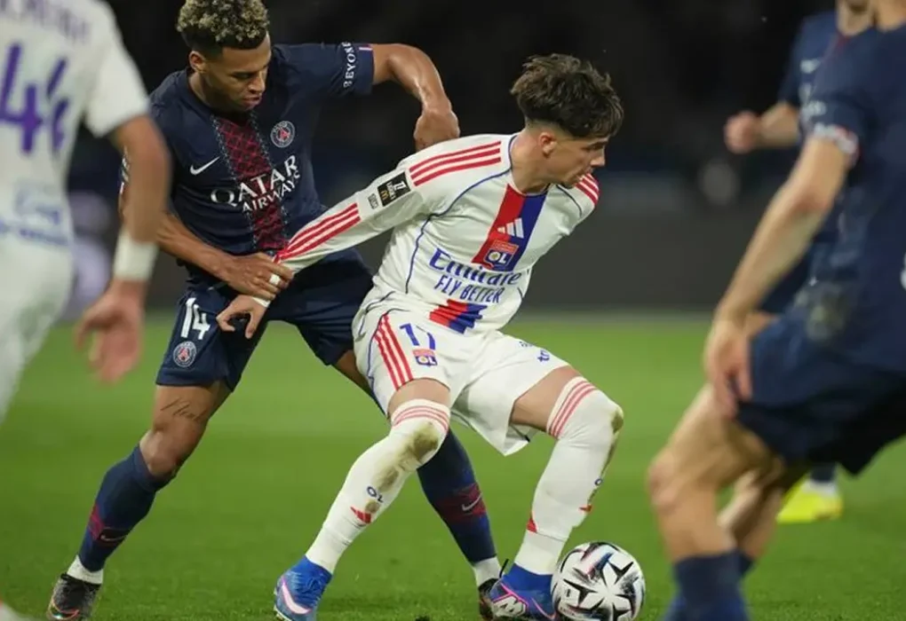 PSG vs Lyon: PSG Terpeleset 1-2, Jarak dengan Lens Menipis | Olahraga