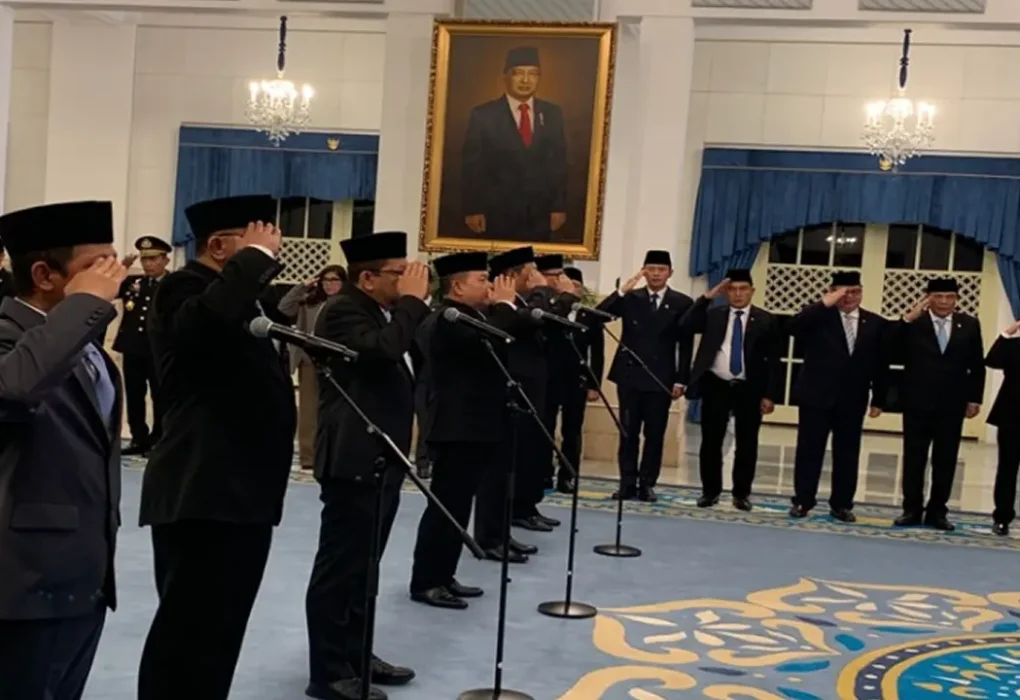 Reshuffle Kabinet Prabowo, 6 Pejabat Resmi Dilantik | Nasional