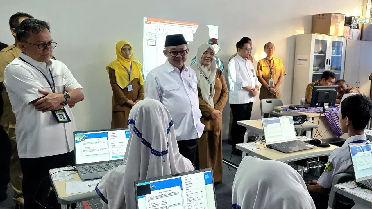 Tes Kemampuan Akademik Dimulai, Pengawas Curang Di-grounding | Nasional